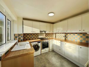 Photo 15- click for photo gallery